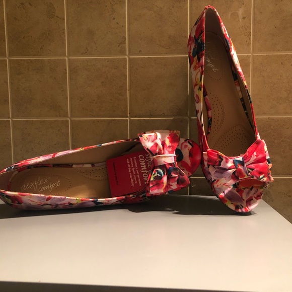Dexflex Comfort Multi Color Floral Wedges Size 9 1/2 Big Bow Accent - Picture 5 of 9